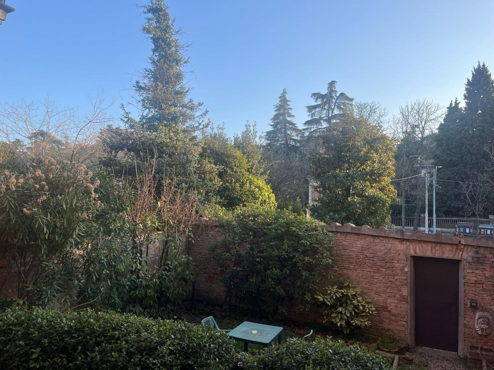 Saragozza Flat & Secret Garden Apartment Bologna Exterior photo